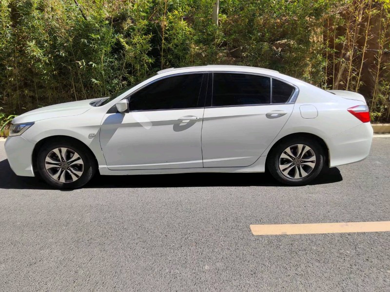 东莞16年本田雅阁7