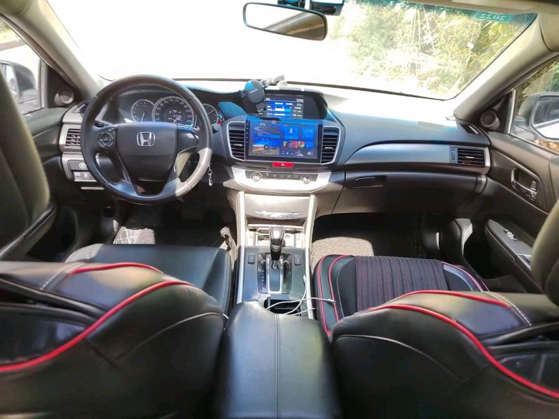 东莞16年本田雅阁9