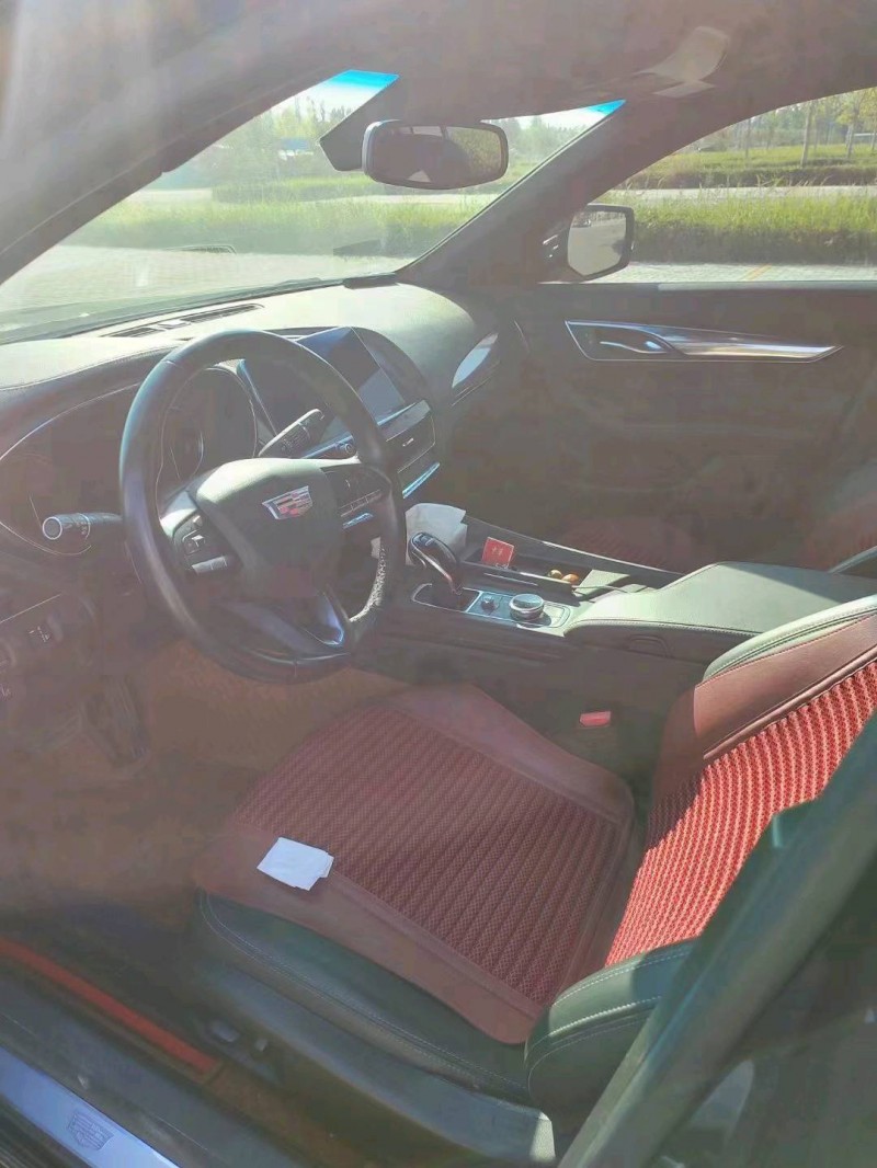 邯郸20年凯迪拉克CT56