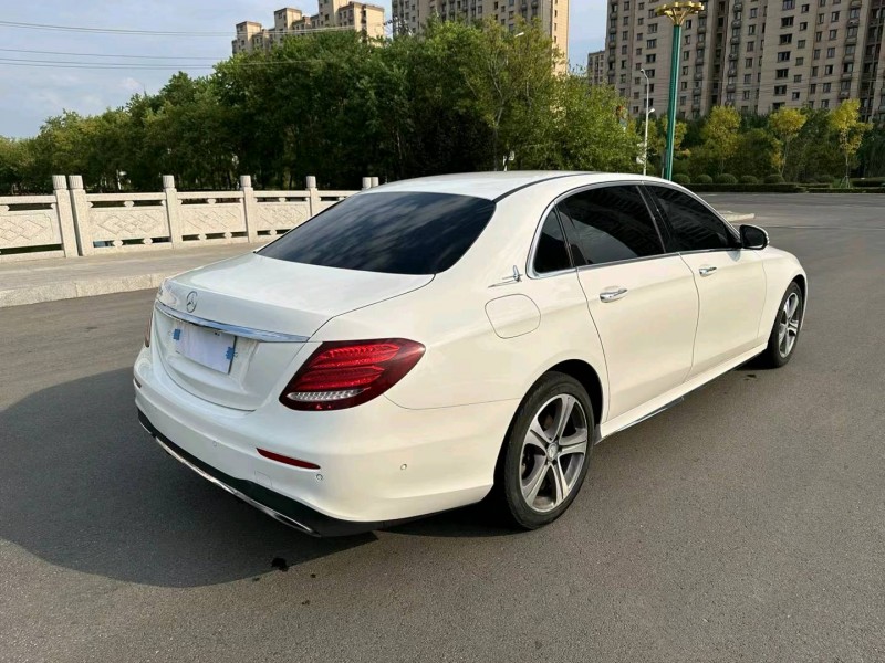 徐州17年奔驰E4