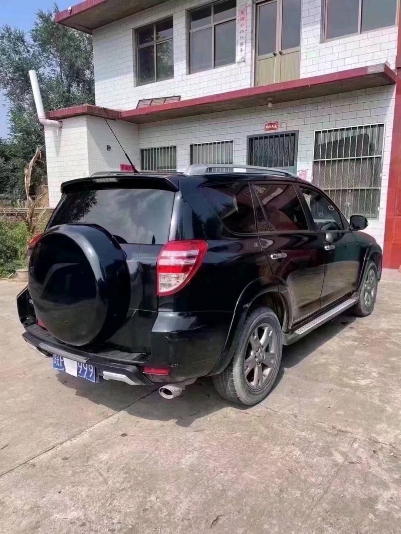 邯郸13年丰田RAV44