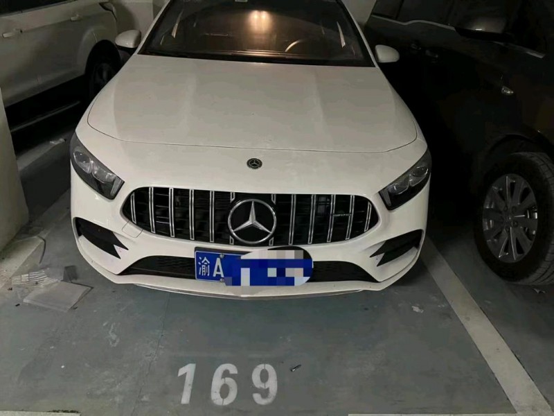 重庆19年奔驰A4