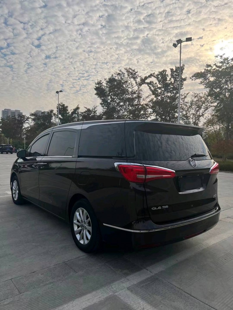 徐州19年别克GL86