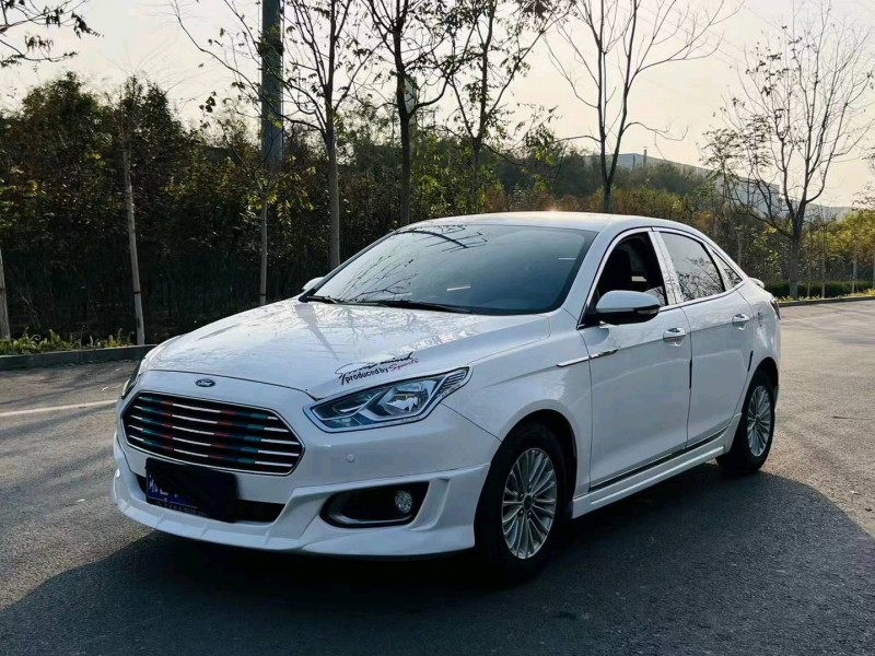 枣庄17年福特福睿斯8