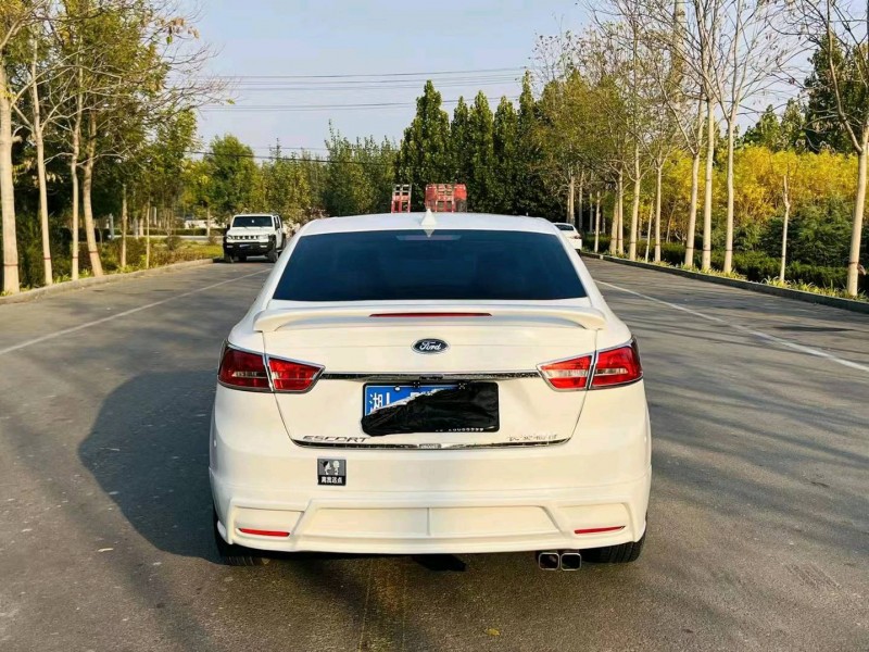 枣庄17年福特福睿斯5