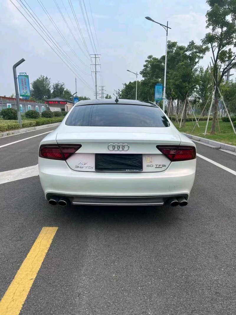 徐州14年奥迪A7L1