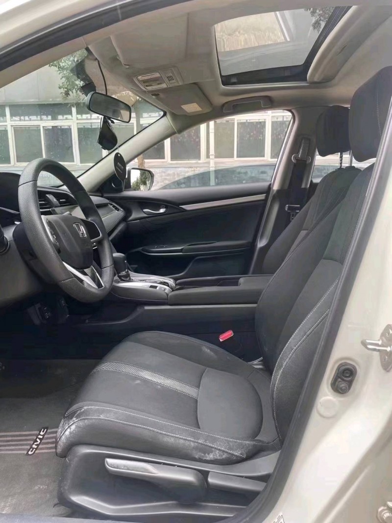 北京18年本田思域2