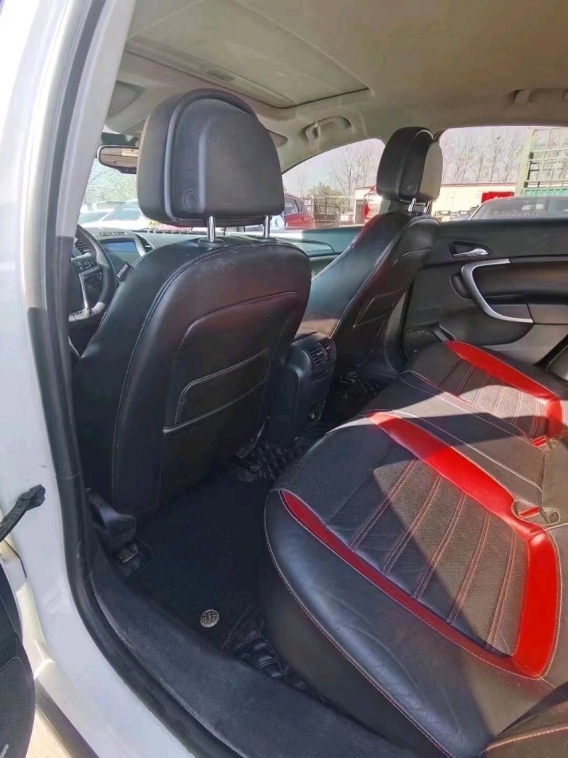 北京12年别克君威5