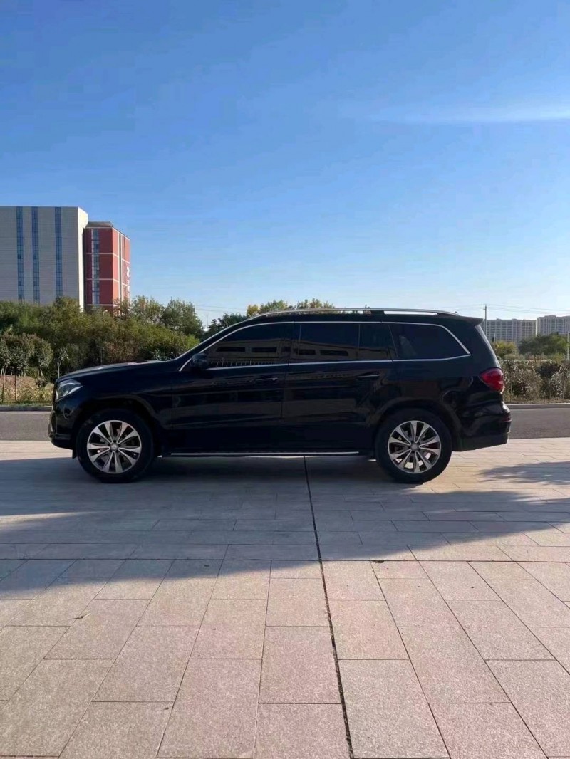 青岛17年奔驰GLS7