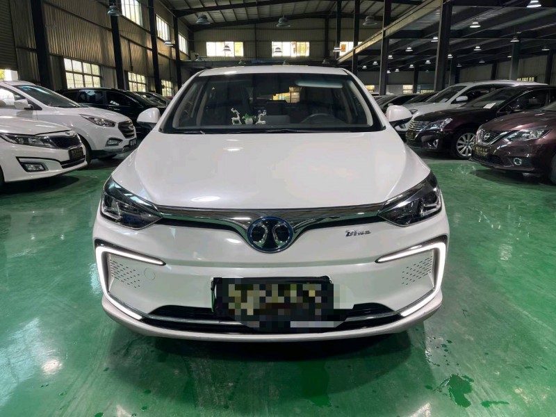 东莞21年北汽新能源EU系列1