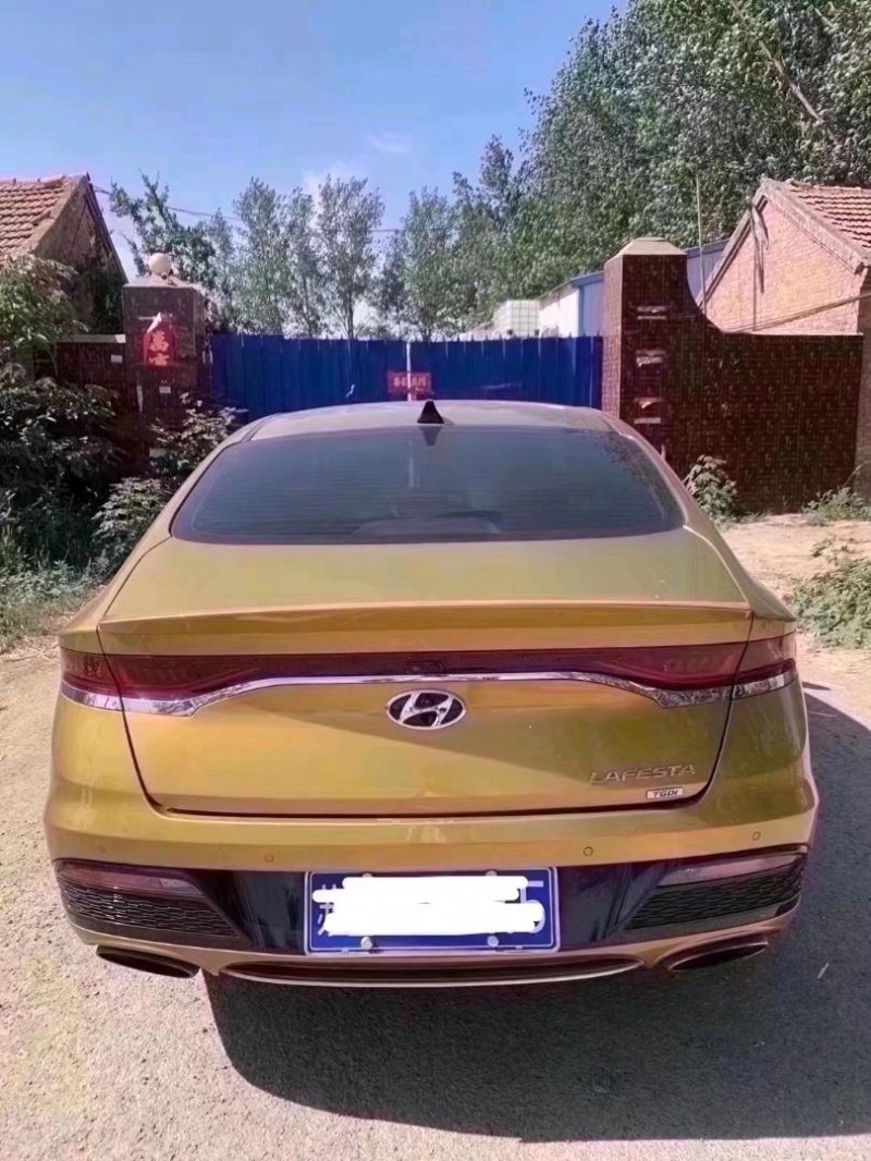 北京18年现代菲斯塔3