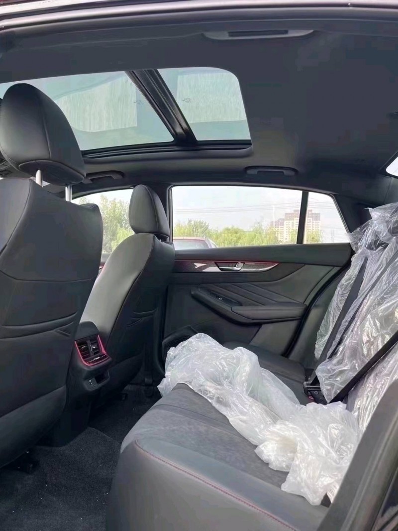 北京22年东风奕炫6