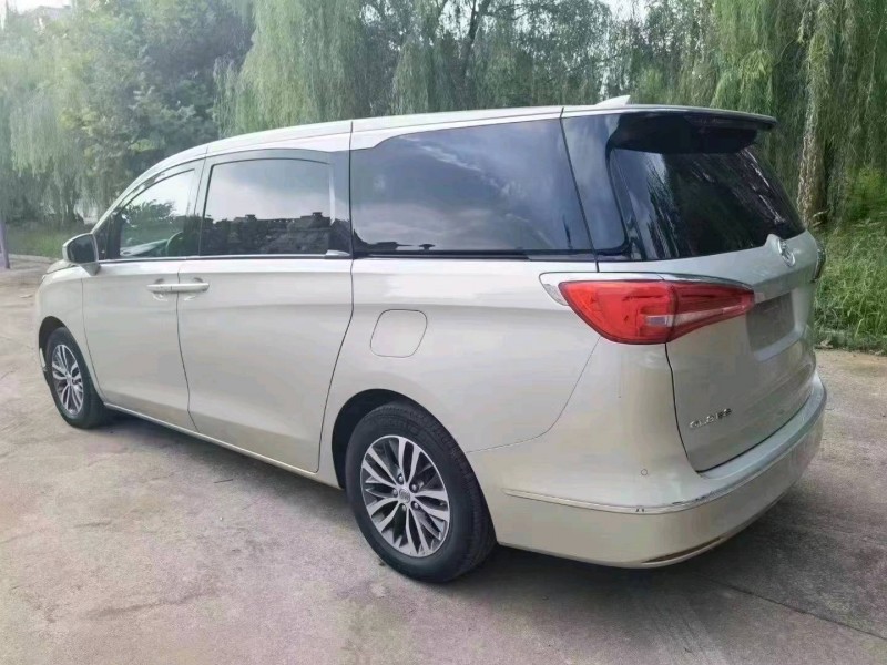 北京17年别克GL82