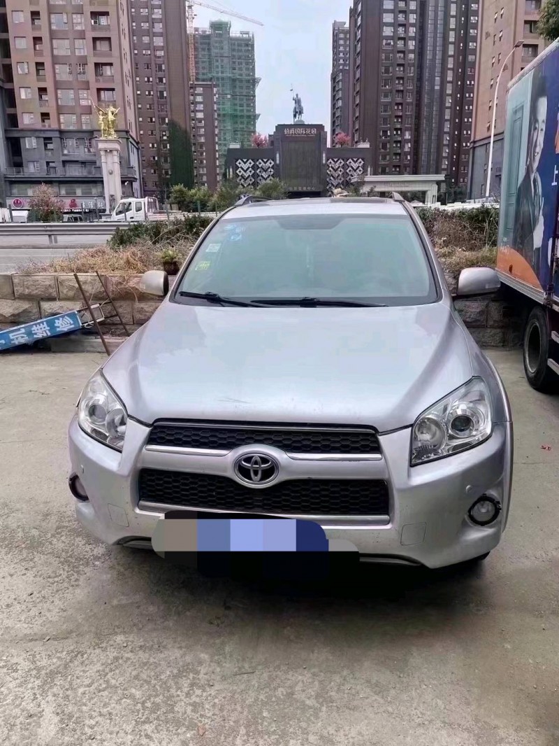 北京12年丰田RAV41