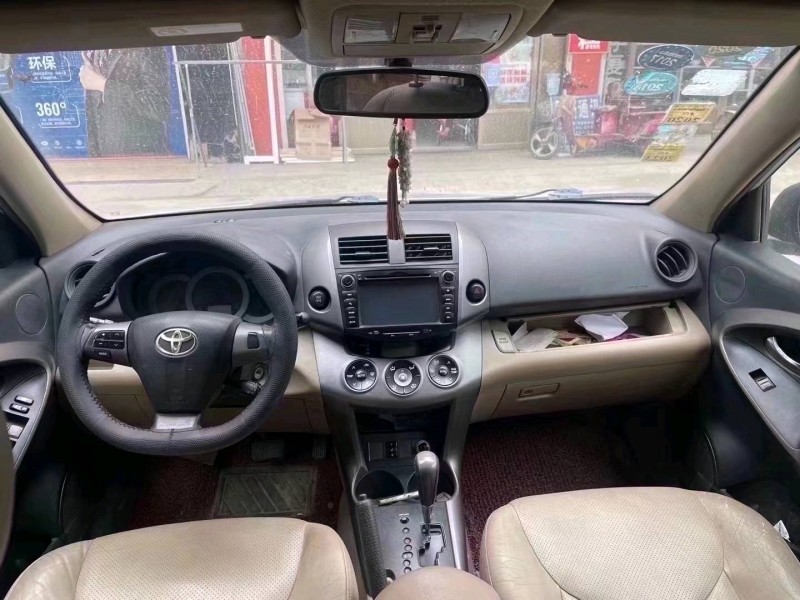 北京12年丰田RAV44