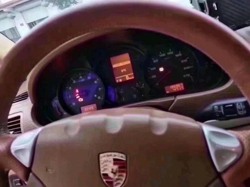 北京09年保时捷卡宴4