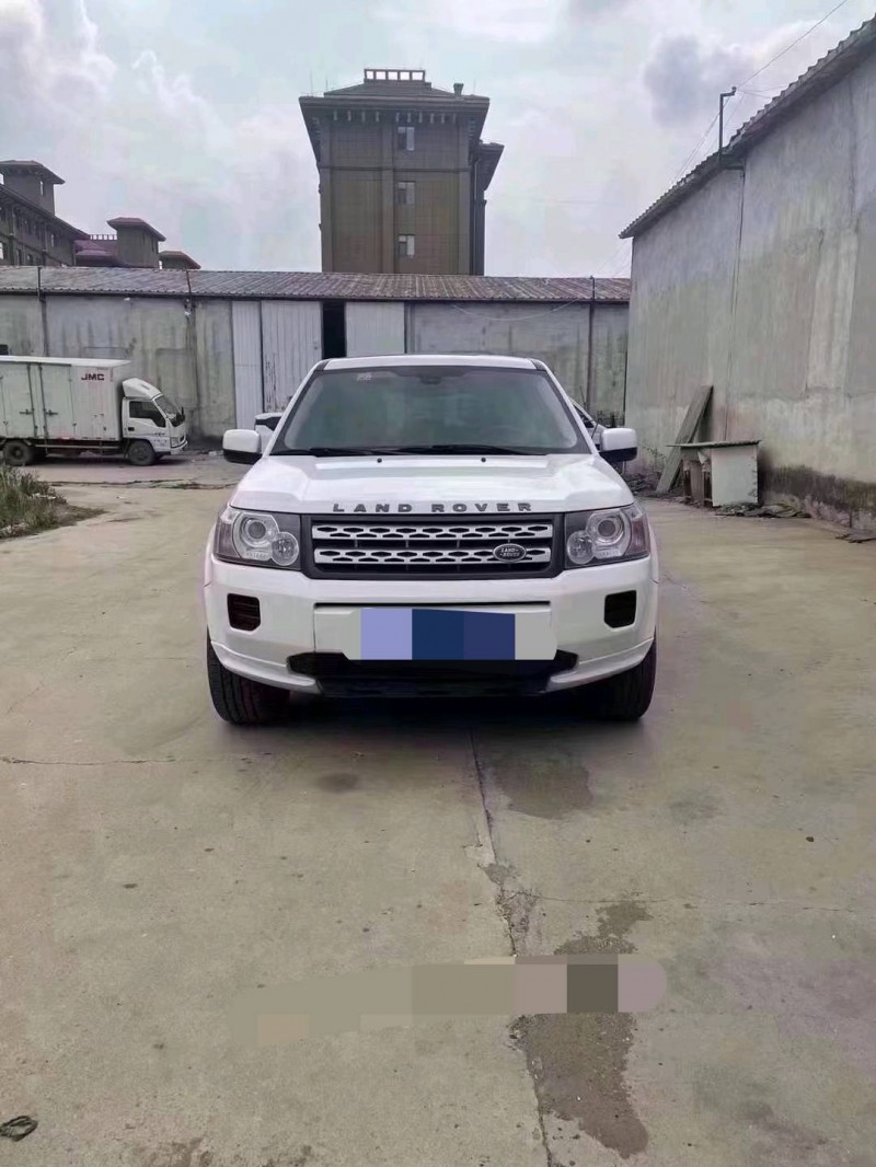 北京13年路虎神行者8