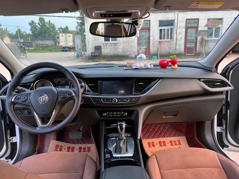 徐州18年别克君威5