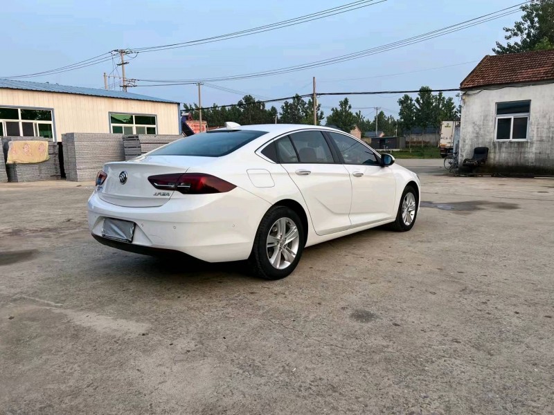 徐州18年别克君威2