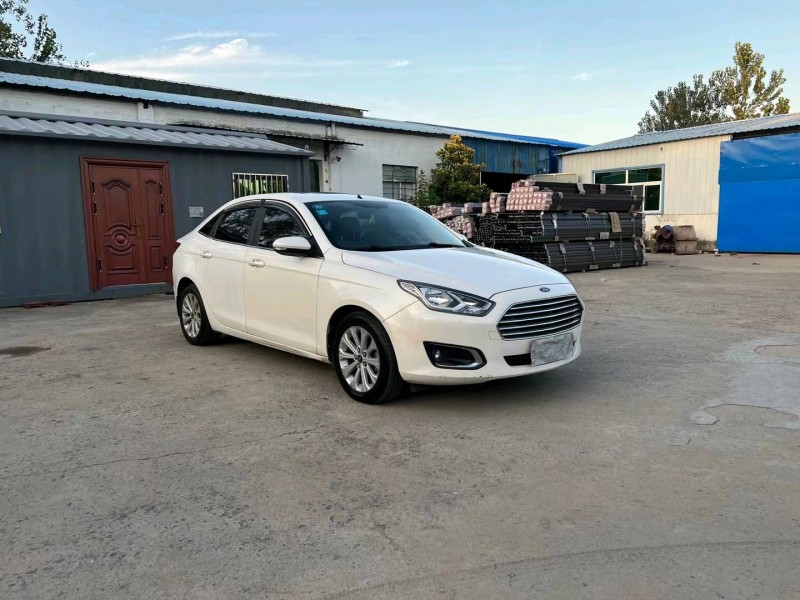 徐州15年福特福睿斯8