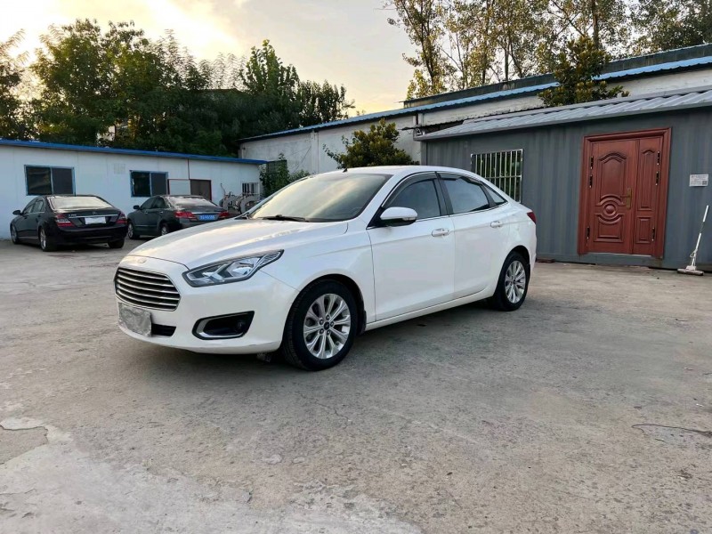 徐州15年福特福睿斯7