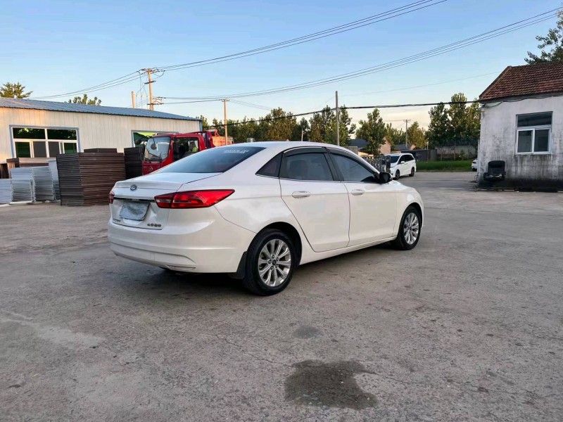 徐州15年福特福睿斯2