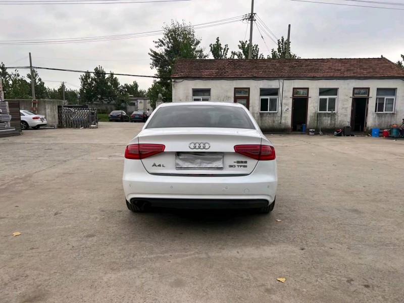 徐州16年奥迪A4L8