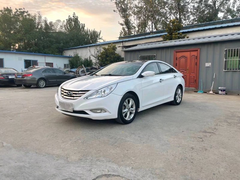 徐州13年现代索纳塔八3