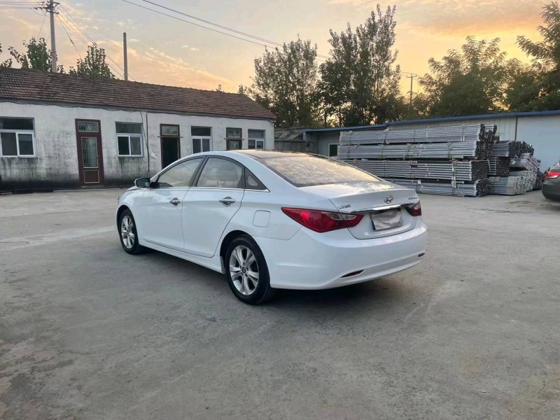 徐州13年现代索纳塔八8