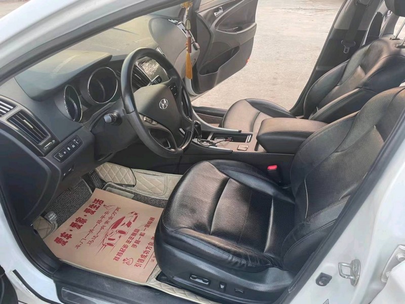 徐州13年现代索纳塔八7