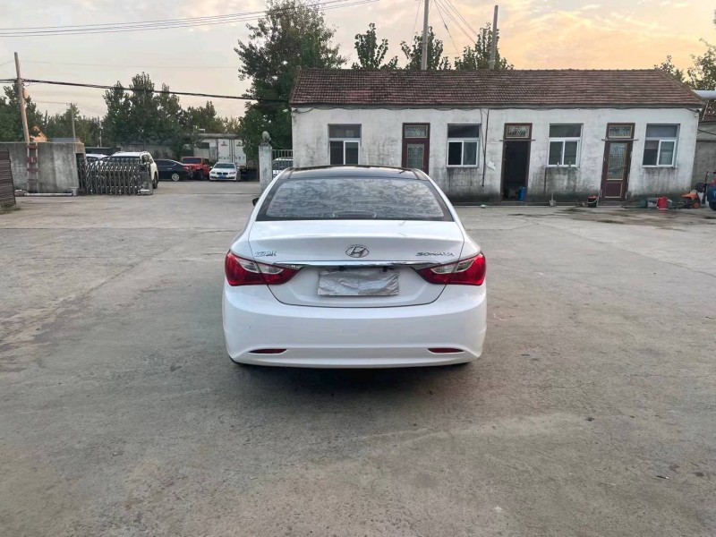 徐州13年现代索纳塔八9