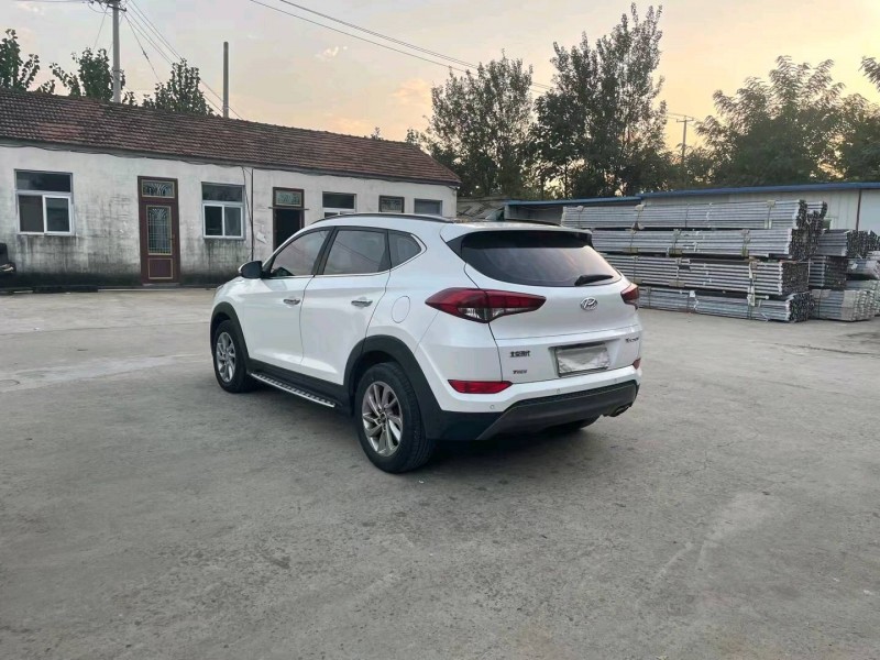 徐州16年现代途胜2