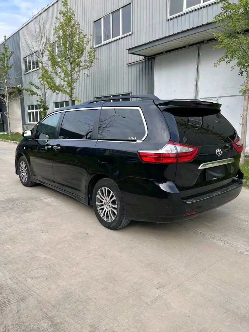 徐州19年丰田塞纳6