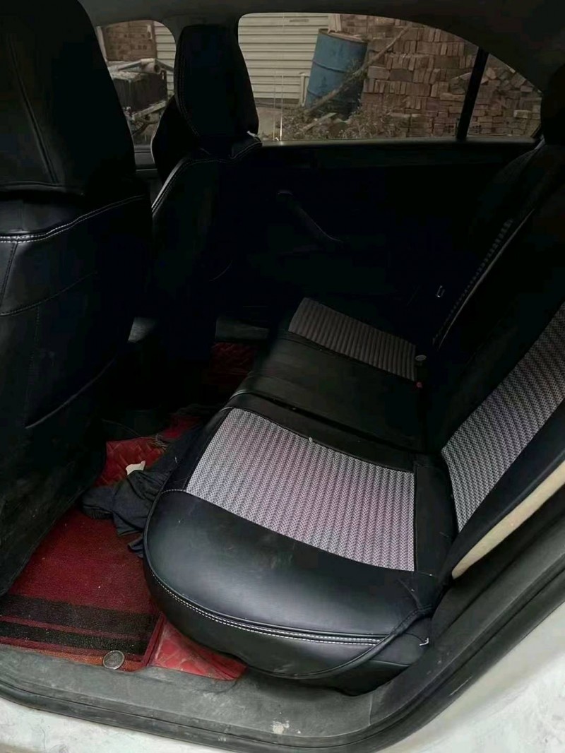 邯郸18年大众桑塔纳2