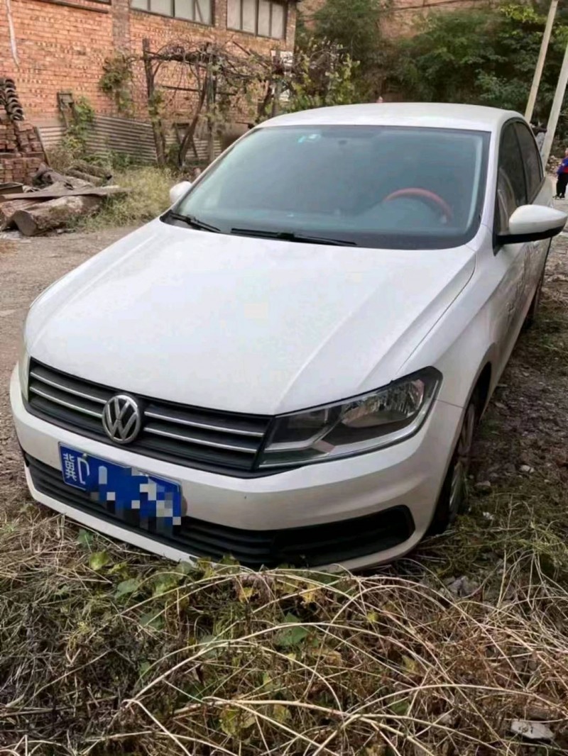 邯郸18年大众桑塔纳1