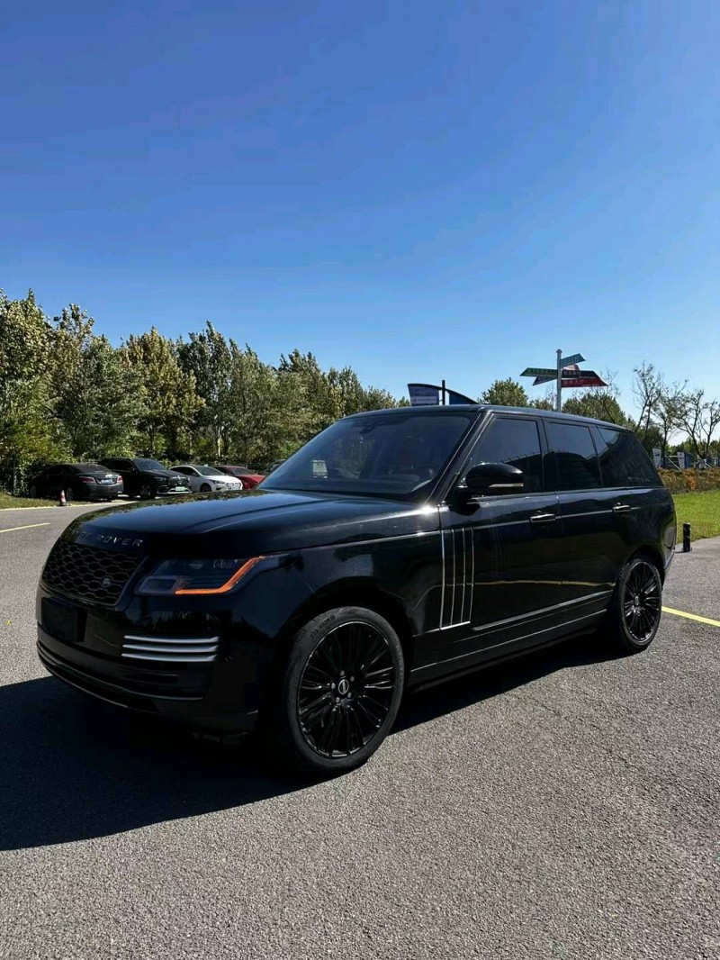 青岛18年路虎揽胜行政7