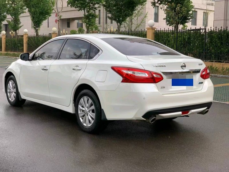 潍坊18年日产天籁6