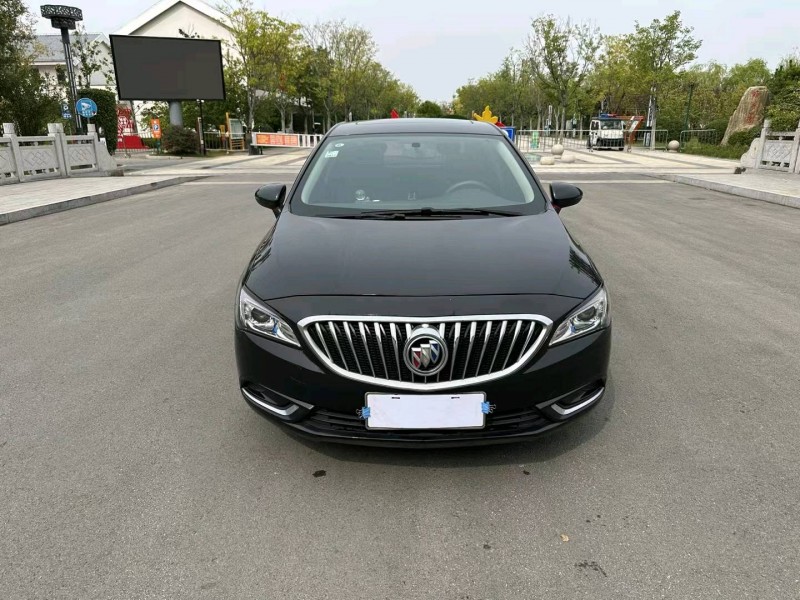 徐州17年别克威朗1