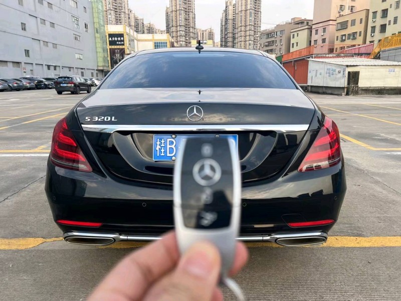 广州18年奔驰S9