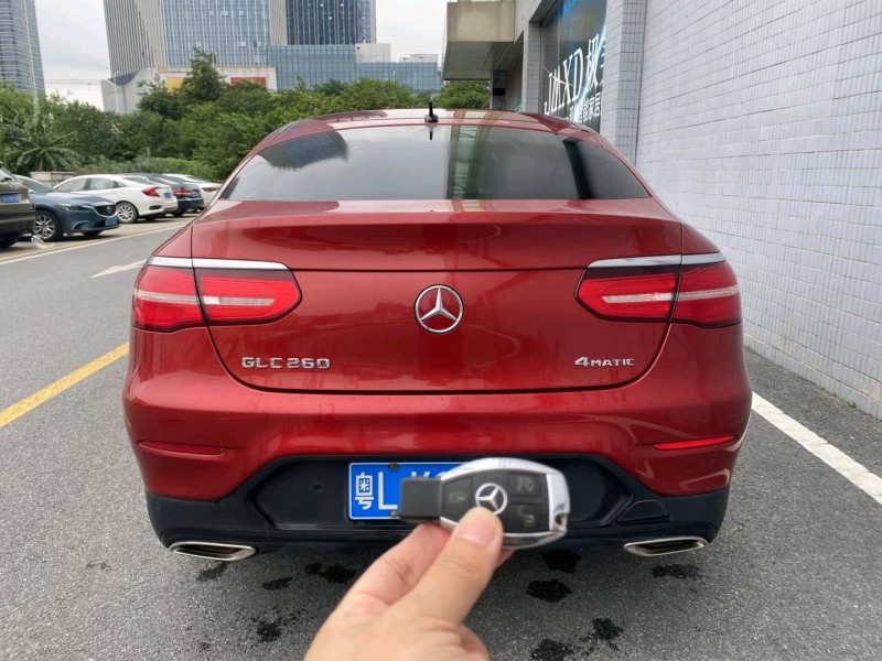 广州17年奔驰GLC9