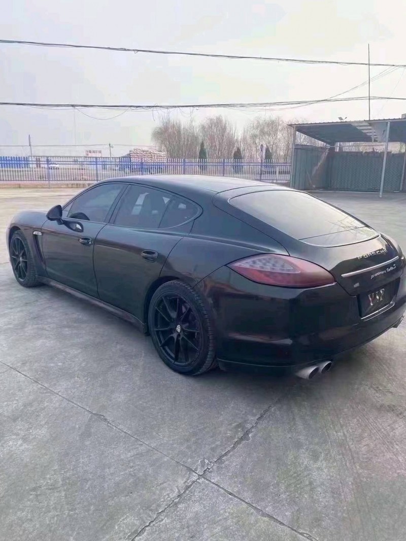 济宁11年保时捷帕拉梅拉3