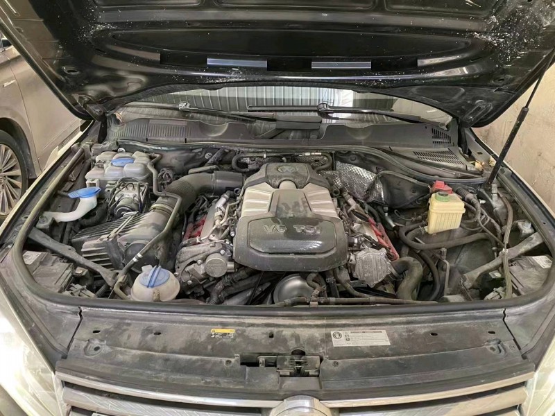 邯郸17年大众途锐2