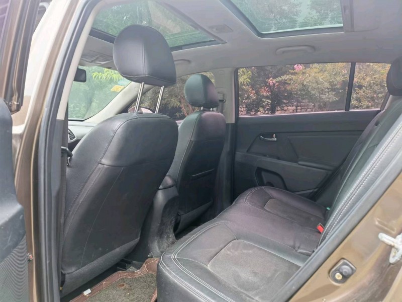 济南13年起亚智跑7