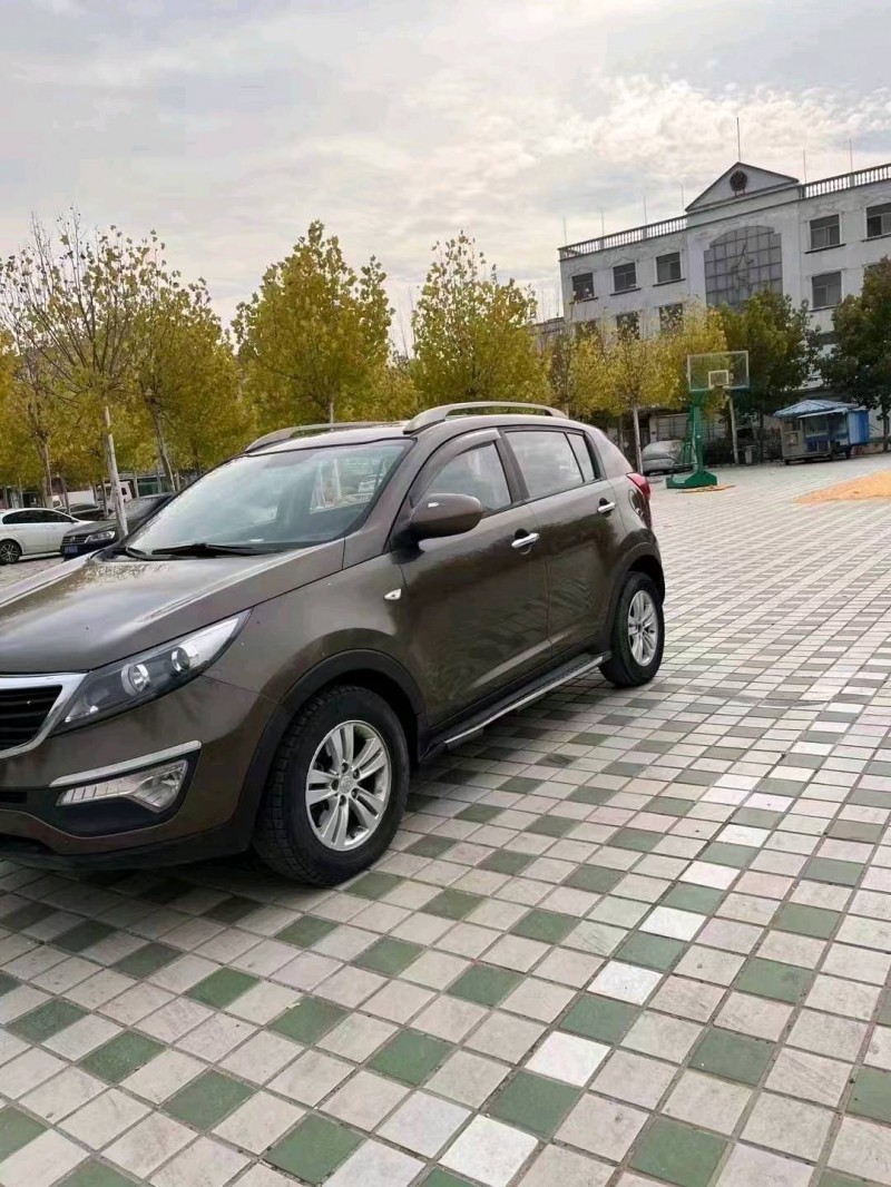 北京11年起亚智跑2