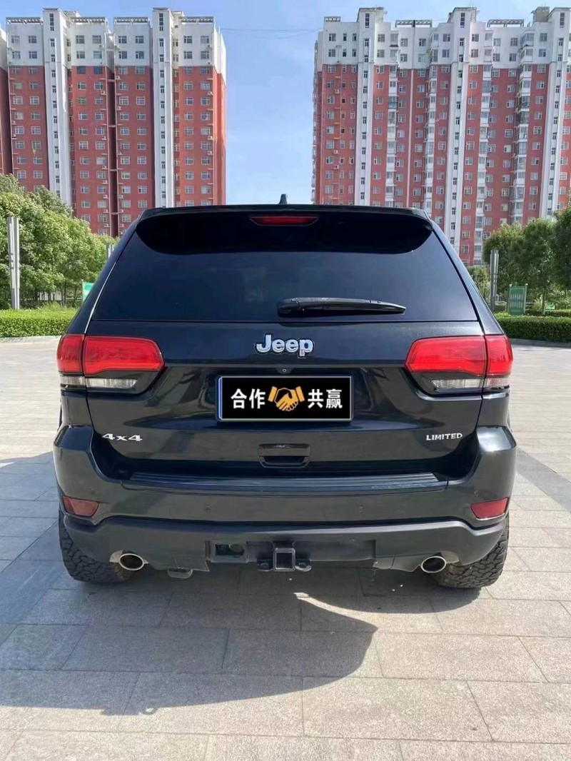 石家庄14年Jeep大切诺基8
