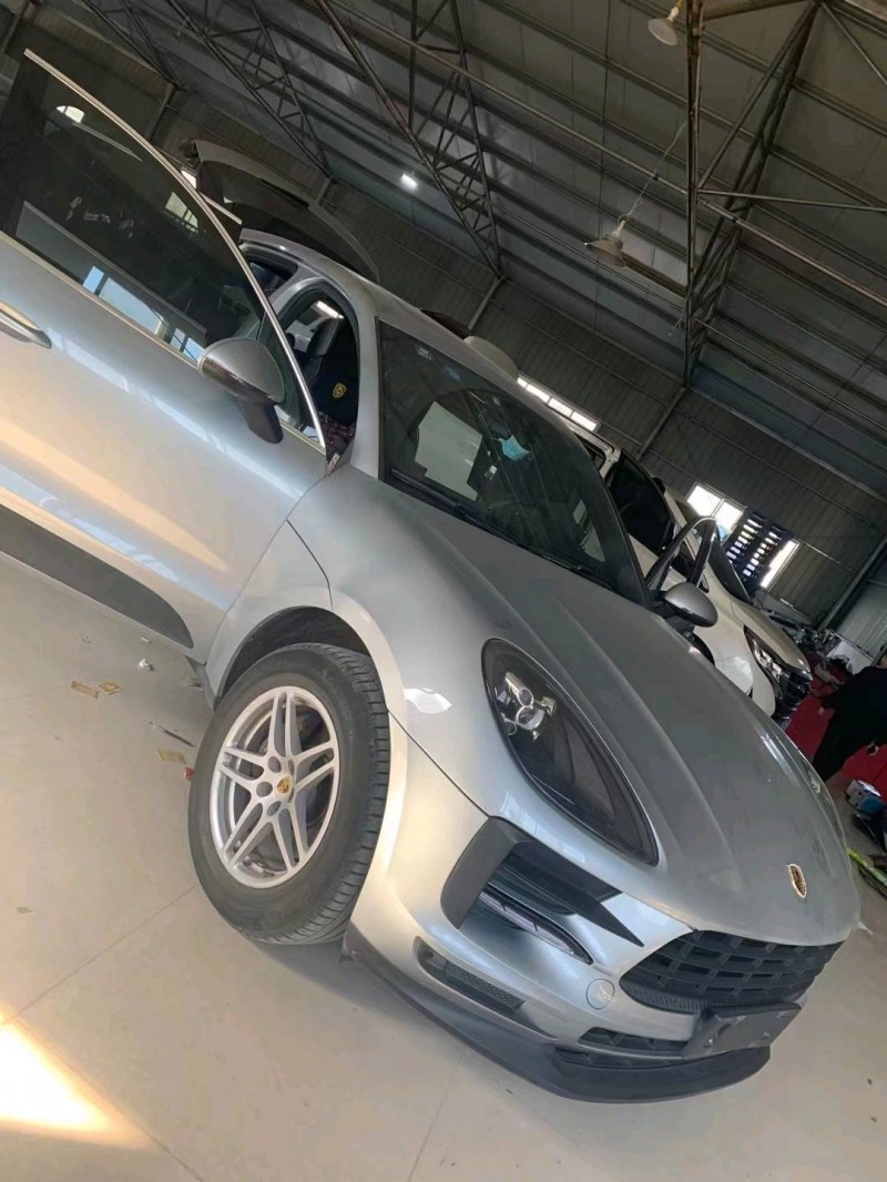 北京19年保时捷Macan5