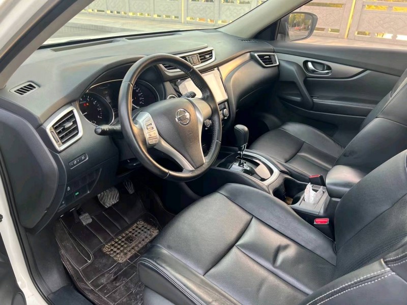 徐州16年日产奇骏8