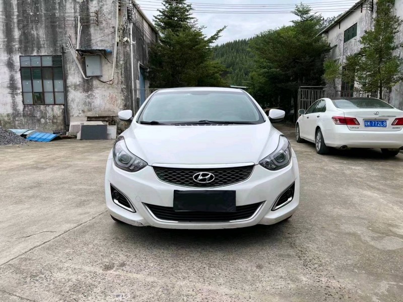 北京17年现代朗动1