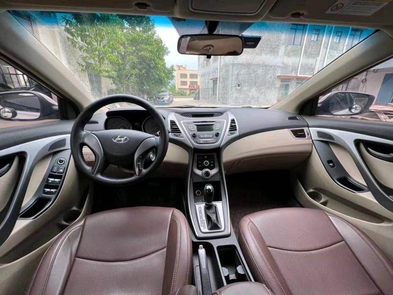 北京17年现代朗动6