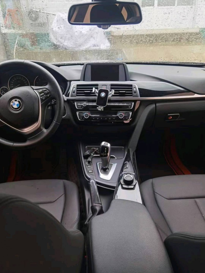 邯郸17年宝马3系8